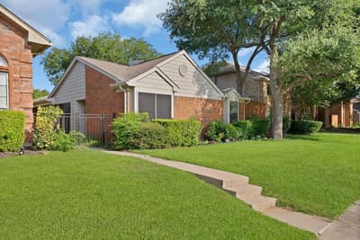 4213 Phoenix Drive, Carrollton TX 75010