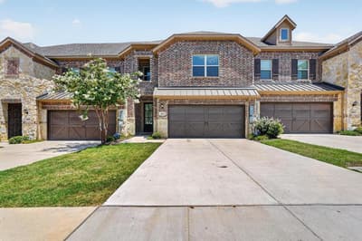 2873 Creekway Drive, Carrollton TX 75010