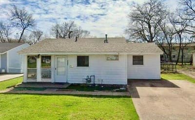 4042 Barksdale Court, Dallas TX 75211