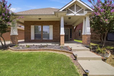 2648 Blackstone Drive, Grand Prairie TX 75052
