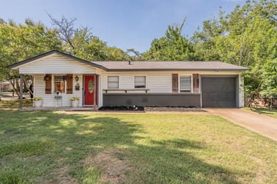 1904 Friar Tuck Drive, Arlington TX 76013