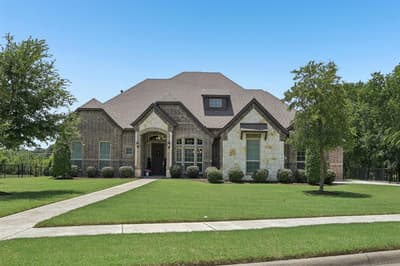 204 Falcon Point Drive, Heath TX 75032