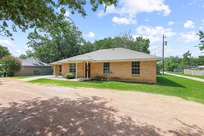 207 W South Street, Whitesboro TX 76273