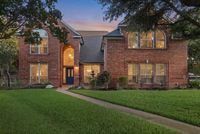 2321 Megan Way, Arlington TX 76016