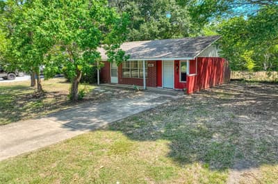 808 N Wright Avenue, Kerens TX 75144