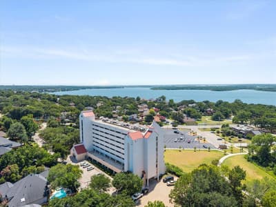 2129 Reflection Bay Drive, Arlington TX 76013