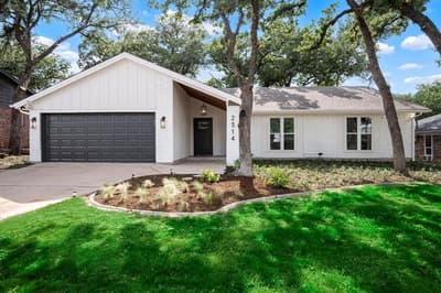 2314 Charred Wood Drive, Arlington TX 76016