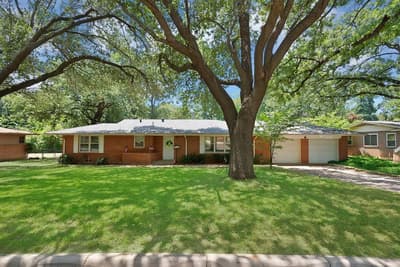 712 Briarwood Boulevard, Arlington TX 76013
