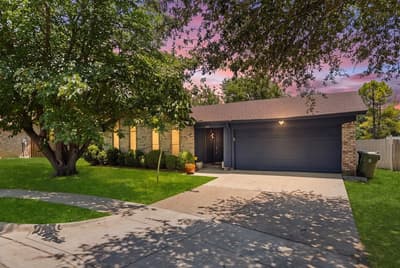 202 Fleetwood Court, Arlington TX 76014