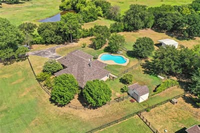 4797 Red Oak Circle, Aubrey TX 76227