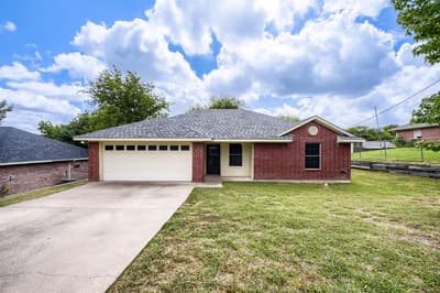 1004 Tremont Street, Weatherford TX 76086