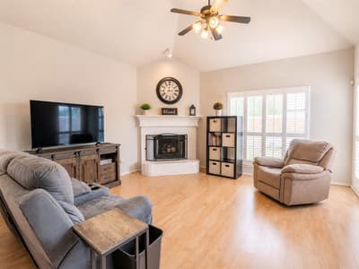 4712 Feldman Drive, Carrollton TX 75010
