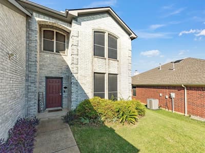 5004 Vaquero Drive, Arlington TX 76017 - Photo 4
