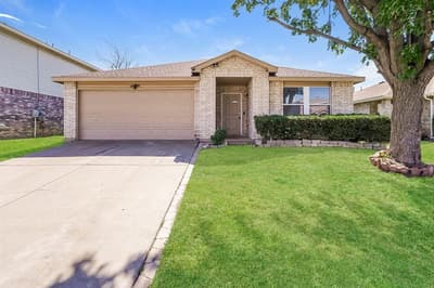 8717 Hunters Creek Drive, Fort Worth TX 76123