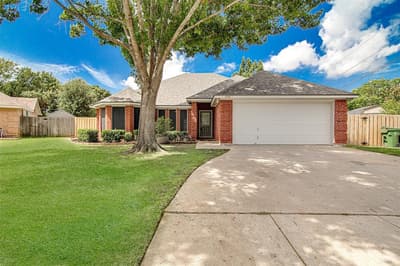 4908 Oldfield Drive, Arlington TX 76016
