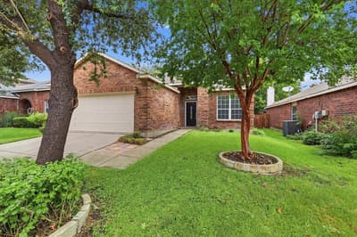 6013 Goldenrod Drive, Denton TX 76208