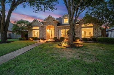 1132 Devonshire Drive, DeSoto TX 75115
