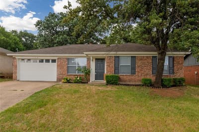 6410 Springfield Drive, Arlington TX 76016