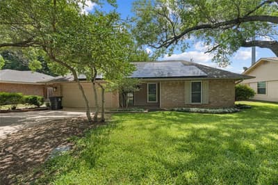 2509 Smouldering Wood Drive, Arlington TX 76016