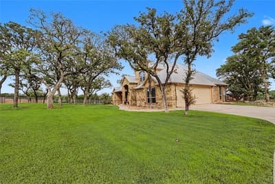 137 Silver Saddle Circle, Weatherford TX 76087