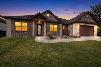 821 E 2nd Street, Weatherford TX 76086