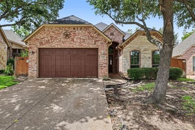 2016 Kodiak Court, Arlington TX 76013