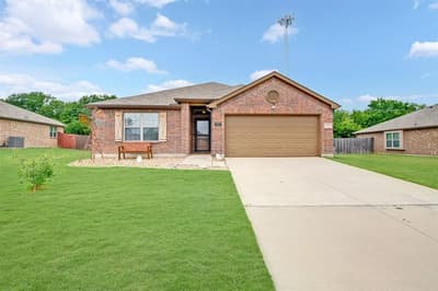 408 Highmeadow Drive, Aubrey TX 76227