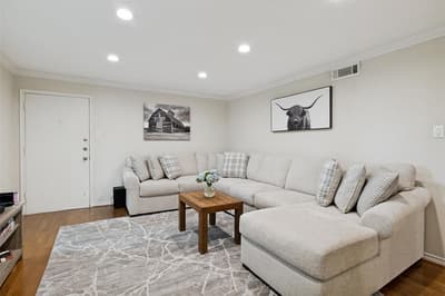 5832 Sandhurst Lane # B, Dallas TX 75206