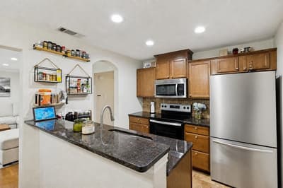 5832 Sandhurst Lane # B, Dallas TX 75206 - Photo 4