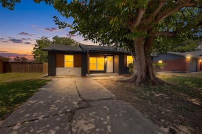 1313 Crockett Street, Garland TX 75040