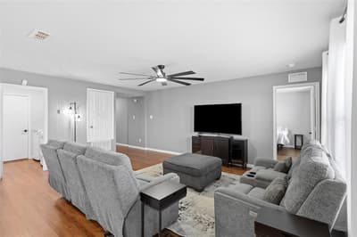 5925 Mountain Bluff Drive, Fort Worth TX 76179 - Photo 5