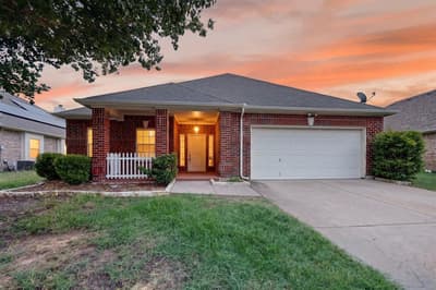 710 Bowie Lane, Mansfield TX 76063