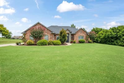 146 Derby Drive, Van Alstyne TX 75495