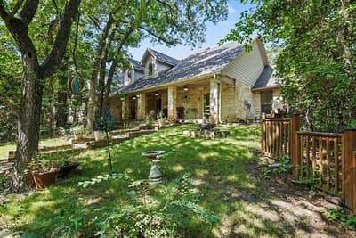 126 Willow Creek Circle, Mansfield TX 76063