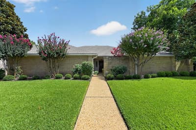 8833 Kenton Drive, Dallas TX 75231