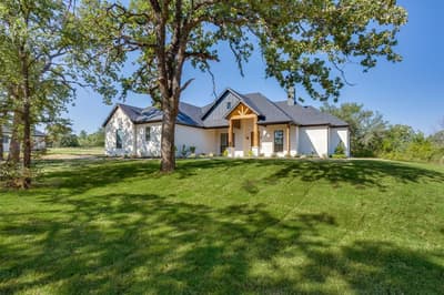173 Oak Grove Way, Springtown TX 76082