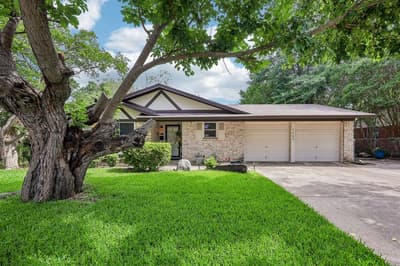 7452 Meadowcrest Drive, Fort Worth TX 76112