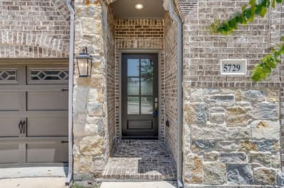 5729 Lake Jackson Drive, Fort Worth TX 76126 - Photo 4