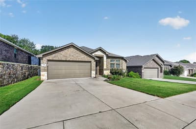 116 Wilson Cliff Drive, White Settlement TX 76108