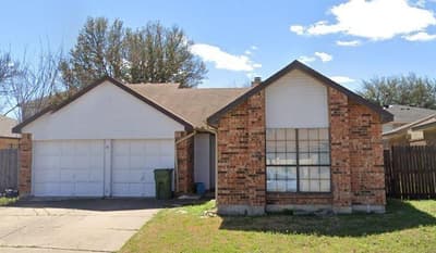 330 Valley Spring Drive, Arlington TX 76018