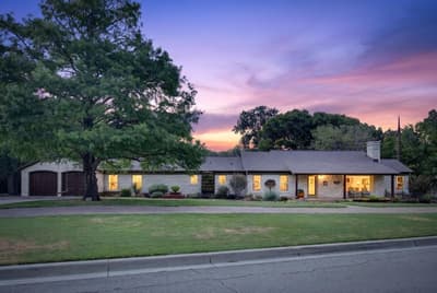 1709 Bluebonnet Drive, Fort Worth TX 76111