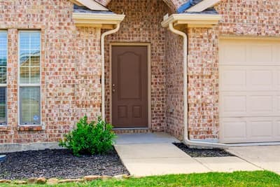 904 Buffalo Creek Drive, McKinney TX 75072 - Photo 2