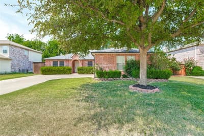 905 Larkspur Drive, Allen TX 75002 - Photo 2