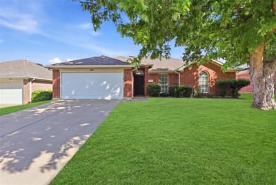 625 Jamie Lane, Mansfield TX 76063