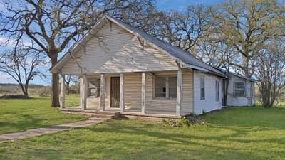 202 Johns Drive, Chico TX 76431