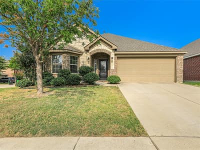 1916 Gayla Creek Drive, Little Elm TX 75068