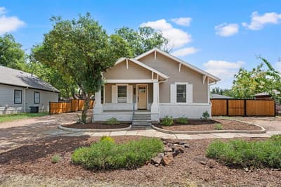 607 N Church Street, Pilot Point TX 76258