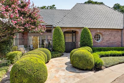 4902 Westbriar Drive, Fort Worth TX 76109