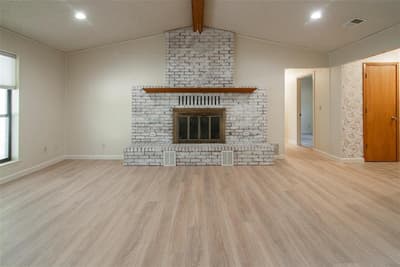 284 W San Antonio Street, Van Alstyne TX 75495 - Photo 2