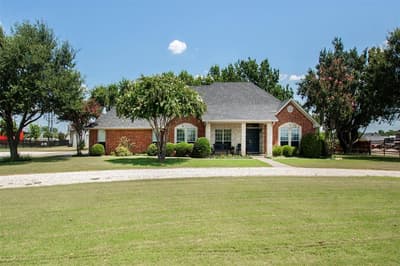 100 Durning Road, Van Alstyne TX 75495